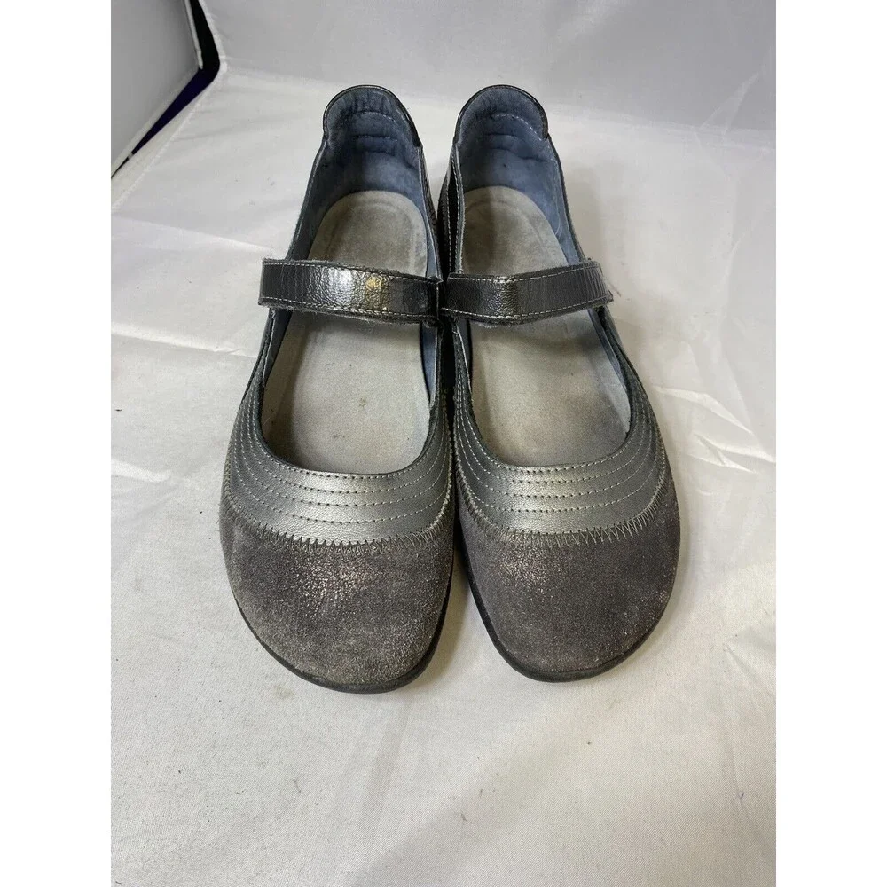 NAOT Kirie Gray Suede & Leather Mary Janes W/ Adjustable Straps Women's sz 39/8